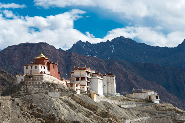 Ladakh, India - Tingmosgang klooster (Tingmosgang Gompa) in Sham Valley, Ladakh, Jammu en Kasjmir, India. - Foto, afbeelding