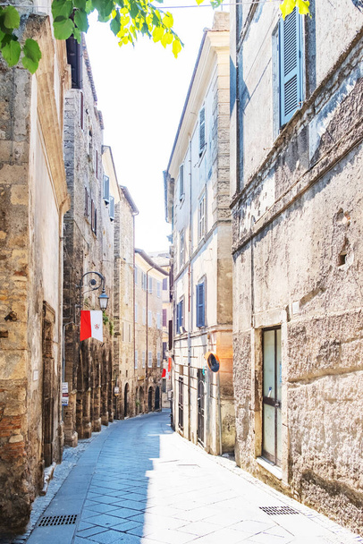 Обзор Фьюджи в Италии, живописная достопримечательность Фьюджи, провинция Фелиноне, Лампедуза, центральная Италия - Фото, изображение