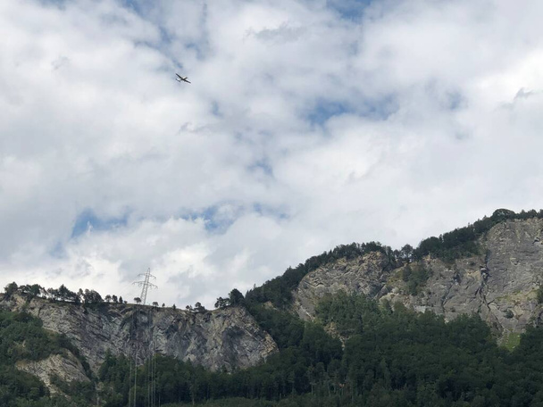 Θέα στο βουνό στο Λιχτενστάιν το καλοκαίρι 2019 - Φωτογραφία, εικόνα