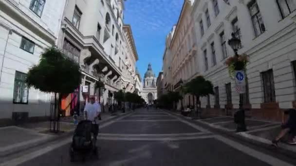 . ブダペストの聖シュテファン大聖堂の超崩壊 - 映像、動画