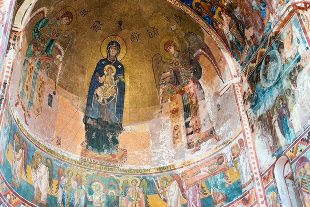 Kutaisi, Georgia -ジョージア州クタイシのゲラティ修道院にある古代壁画。世界遺産に登録されている。. - 写真・画像