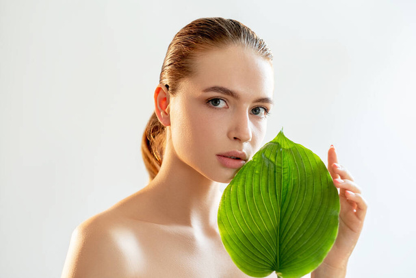 organic skincare natural beauty woman green leaf - Фото, изображение