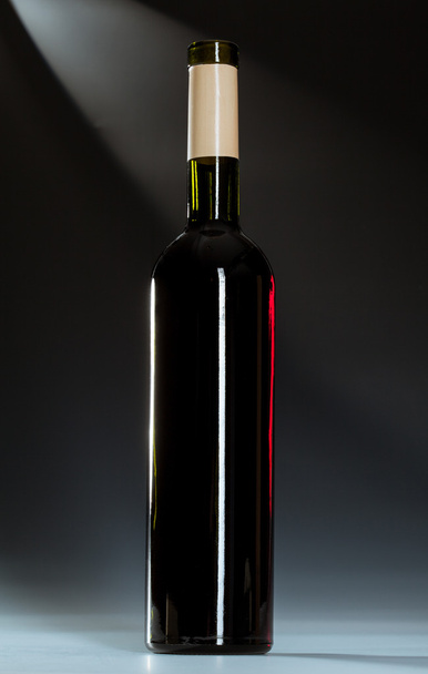 Single wine bottle - Φωτογραφία, εικόνα