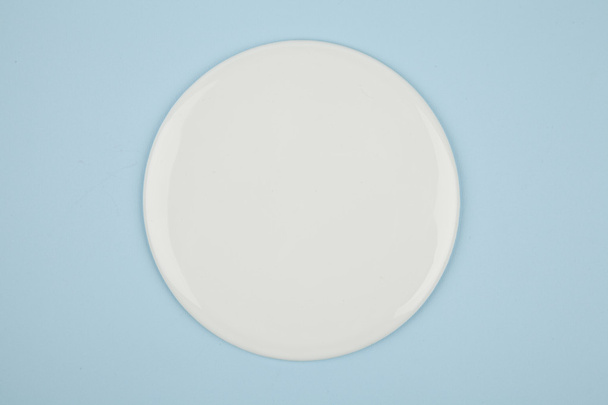 white ceramic circle - Foto, Imagen