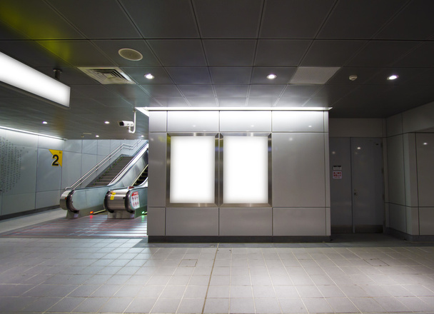 Werbetafel in U-Bahn-Station leer - Foto, Bild
