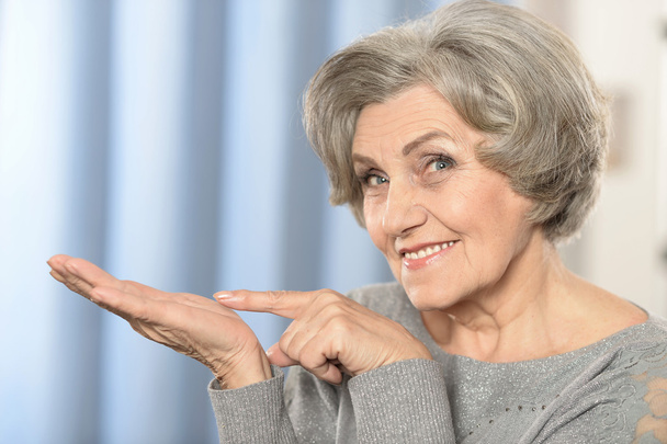 Elderly woman pointing - Photo, Image