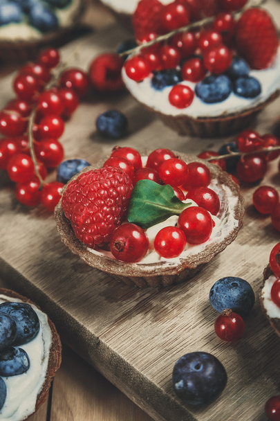 Berry tartlets - Фото, изображение