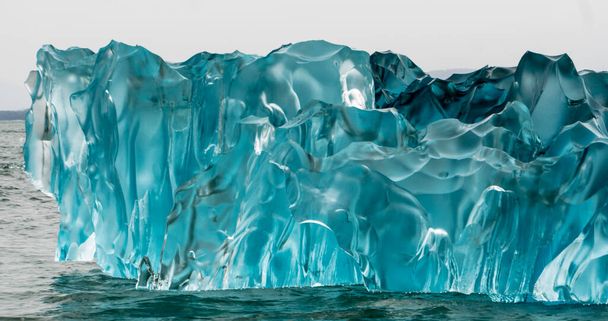 Jégképződés az Antarktiszon. A Gerlache-szoroson túl van ez a Jégkert. - Fotó, kép