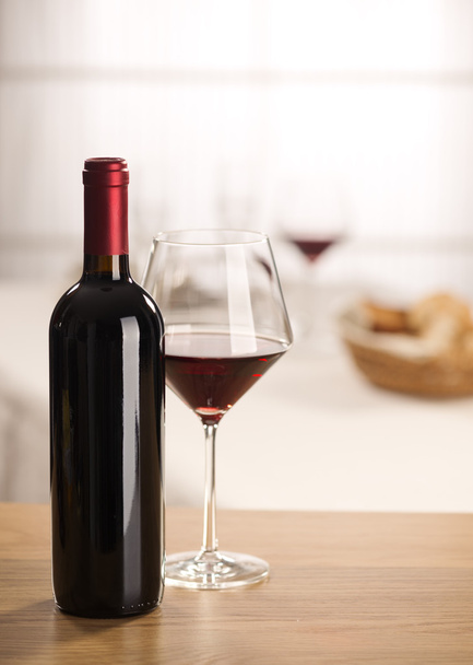 Wine glass and bottle still life - Foto, Imagem