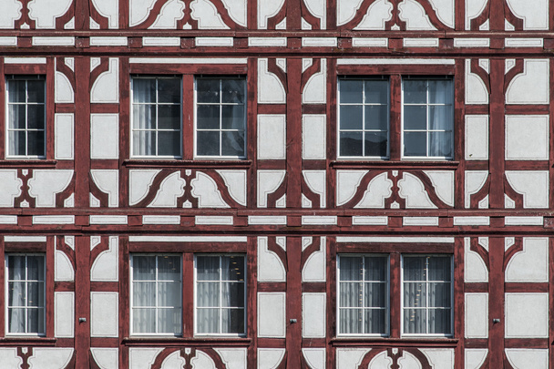 traditionelle Schweizer Hauswand - Foto, Bild
