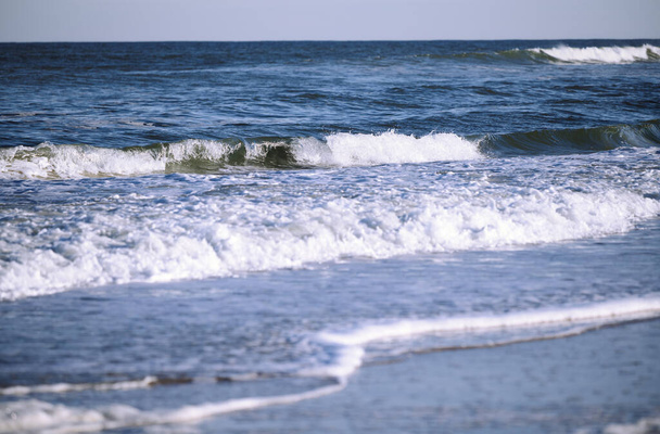 Agua bruta y olas en el Océano Atlántico. Florida, Estados Unidos - Foto, imagen