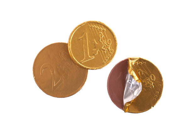 Евро валюта, шоколадные монеты изолированы на белом
 - Фото, изображение