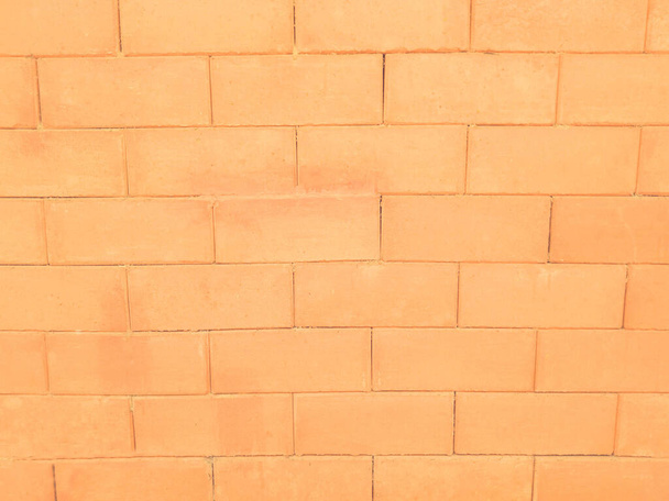 Derrière le mur de briques pour l'arrière-plan ou texturé - Photo, image