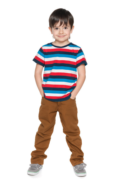 Jeune garçon souriant en chemise rayée
 - Photo, image