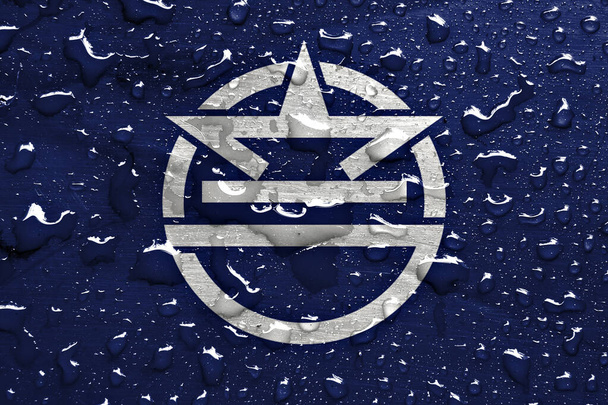 Flagge von Urasoe mit Regentropfen - Foto, Bild