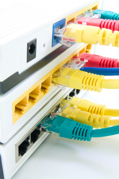 Switch router y cables
 - Foto, Imagen