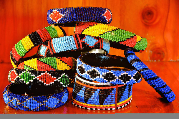 Maasai kézzel készített ékszerek és etnikai dekoráció - Fotó, kép