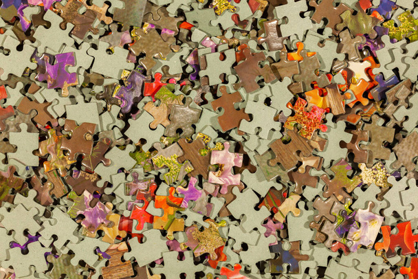 Zerlegte Puzzle farbige Teile - Foto, Bild