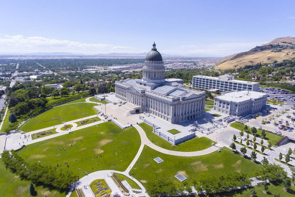 Luftaufnahme des Kapitols des Staates Utah in Salt Lake City, Utah, USA. - Foto, Bild
