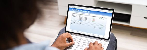 African American Man Using Online Bank To Pay - Fotó, kép