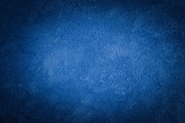Textura de gesso decorativo azul com vinheta. Fundo de grunge abstrato com espaço de cópia para design. - Foto, Imagem