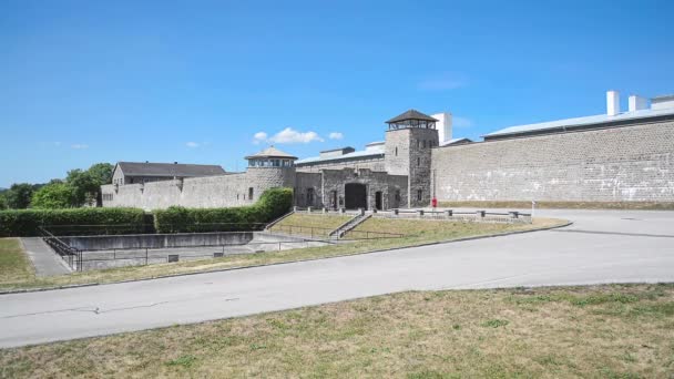4K Külső felvételek Mauthausen koncentrációs táboráról Ausztriában, ahol több ezer zsidó fogoly és spanyol köztársasági ember volt - Felvétel, videó