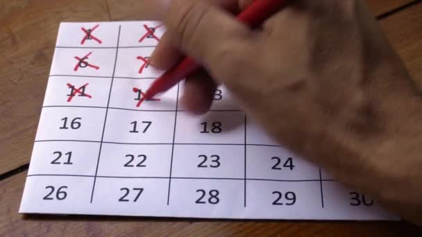 Kalender Mark Off Days Go By Time - Tag des Monats Karte - Start und Ende einer Reise in Etappen, bis das Ziel erreicht ist - Filmmaterial, Video