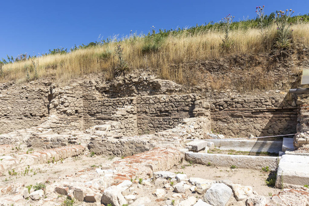 Ερείπια της αρχαίας μακεδονικής πόλης Heraclea Sintica, που βρίσκεται κοντά στην πόλη Petrich, περιοχή Blagoevgrad, Βουλγαρία - Φωτογραφία, εικόνα