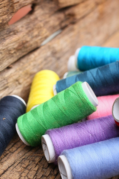 Colorful bobbins thread - Zdjęcie, obraz