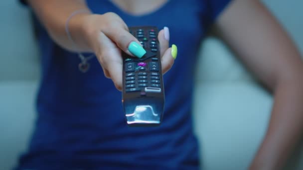 Kézzel fogható tévécsatornák közelsége - Felvétel, videó