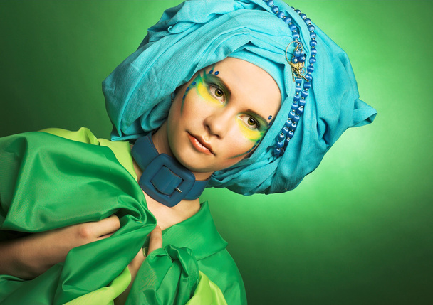 Young woman in blue turban - Foto, Imagen