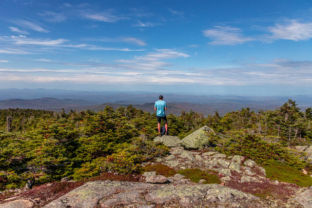 Wandern in den White Mountains von New Hampshire im Herbst. - Foto, Bild