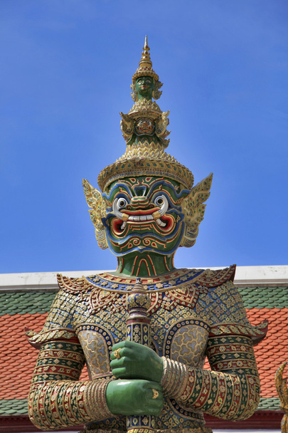 TAILANDIA DE BANGKOK - 03 ENE: Guardián del Demonio Wat Phra Kaew Grand P
 - Foto, imagen