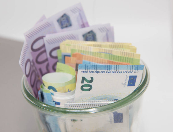 eurobankbiljetten voor contante transacties, betalend in de Europese Unie - Foto, afbeelding