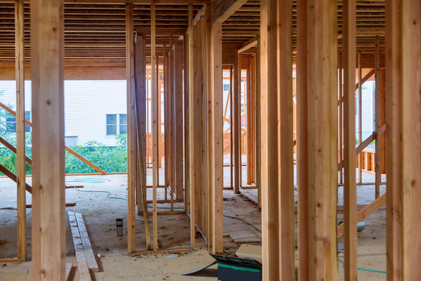 Framing balk van nieuw huis in aanbouw home beam constructie - Foto, afbeelding