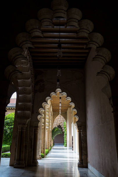 De prachtige mezquita van Zaragoza - Foto, afbeelding