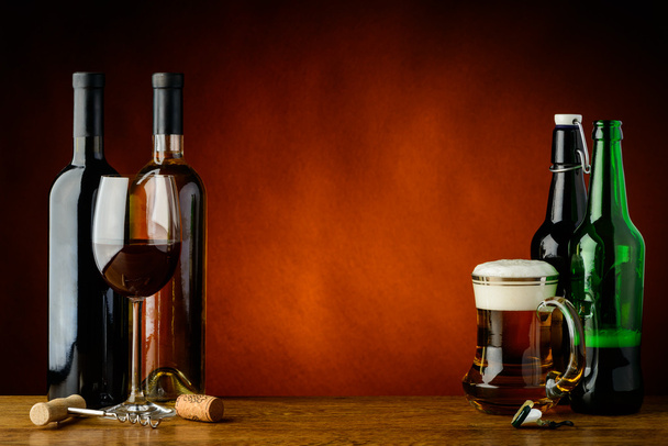 bira ve şarap - Fotoğraf, Görsel