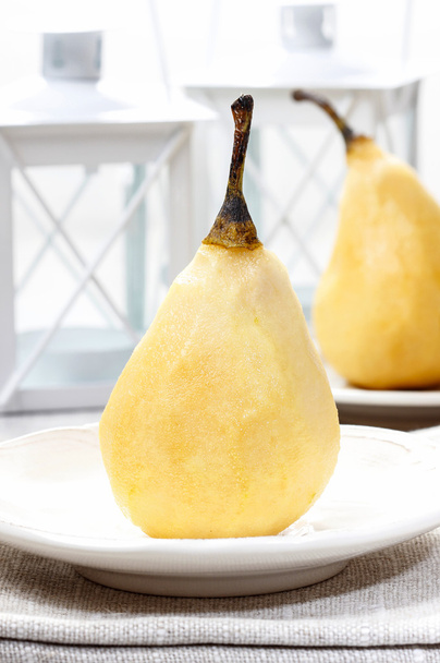 Preparing pears with chocolate - 写真・画像