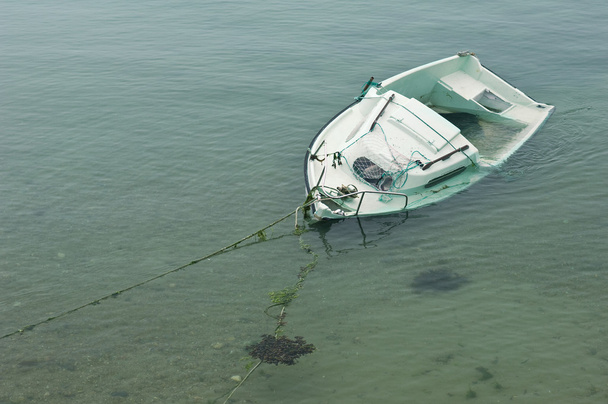 Корабельна аварія на піщаному березі
 - Фото, зображення