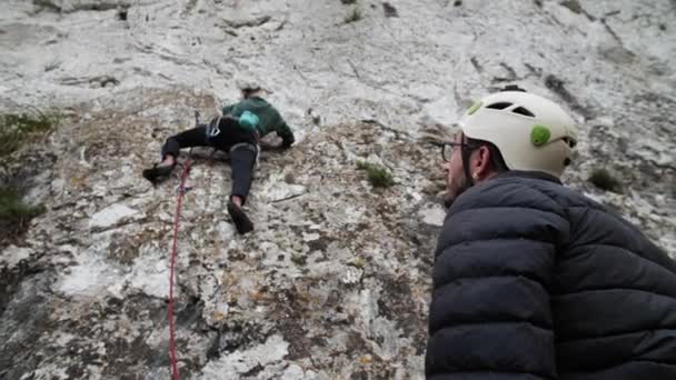 Friends climbing in Betlem, Mallorca, Spain.High angle, parallax movement, 4K 60p. - Footage, Video