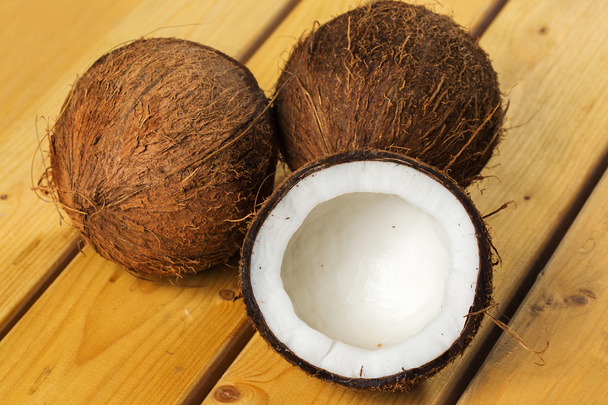 tuoreet kookospähkinät
 - Valokuva, kuva