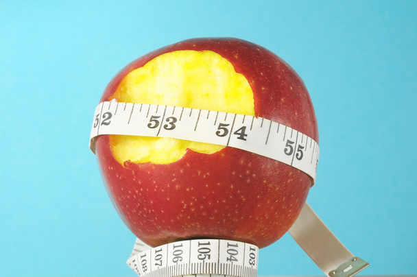 Dietetyczne jabłko i licznik - Zdjęcie, obraz