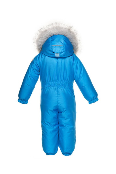 Tuta da neve, Vestiti invernali per bambini per camminare con cappuccio di pelliccia colore blu elettrico, vista posteriore, sfondo bianco isolato. - Foto, immagini