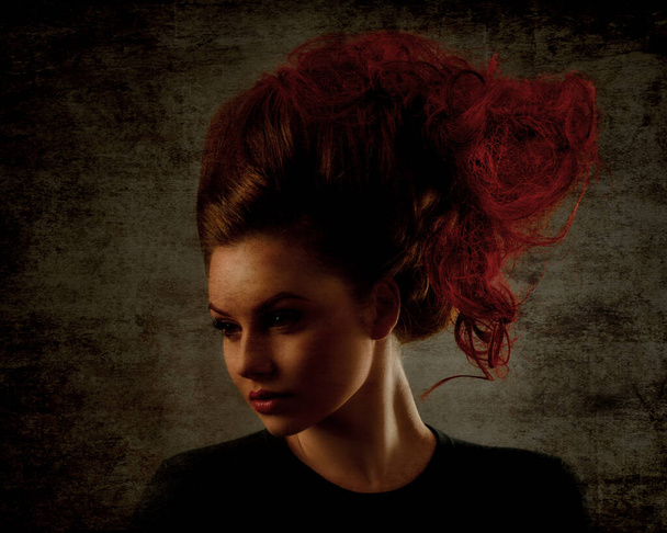 Beautiful red-haired woman - Fotografie, Obrázek