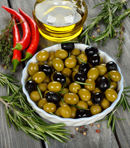 Olives with rosemary - Fotografie, Obrázek