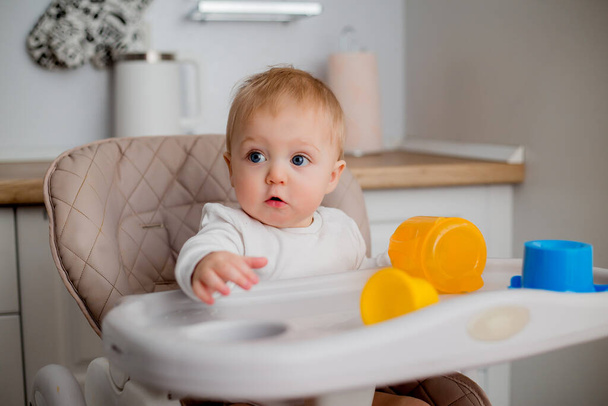 little baby boy in baby chair  - Fotografie, Obrázek