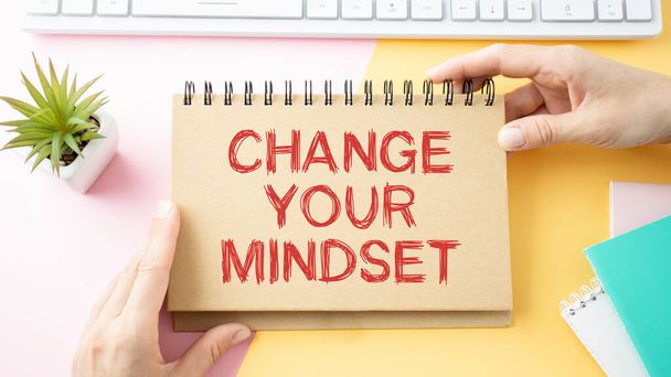 Handwriting text Change Your Mindset. Concept meaning replace your beliefs way of thinking mental path Diary pen notepad ring pen marker pointer script daily work handwriting. - Foto, imagen
