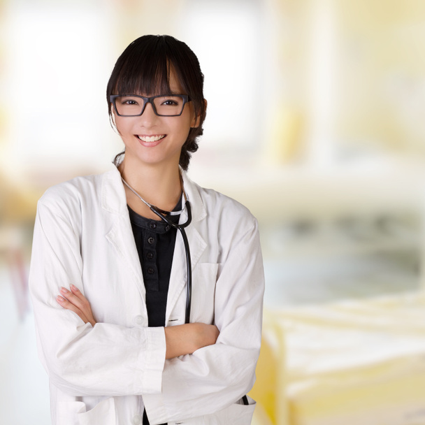 Jeune asiatique médecin
 - Photo, image