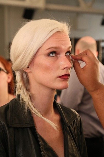 Model getting ready backstage - Photo, image
