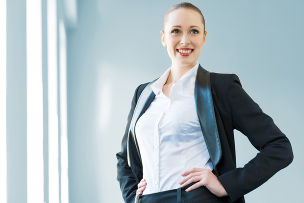 young modern business woman - Foto, afbeelding